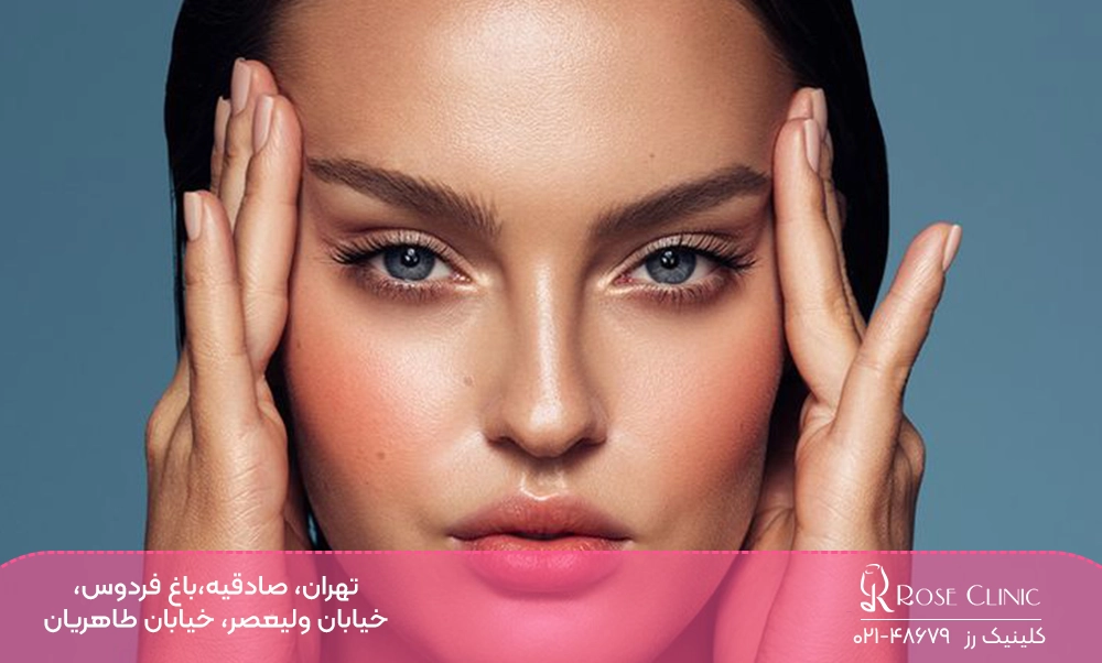 خانمی با لیفت ابروی کاشته شده